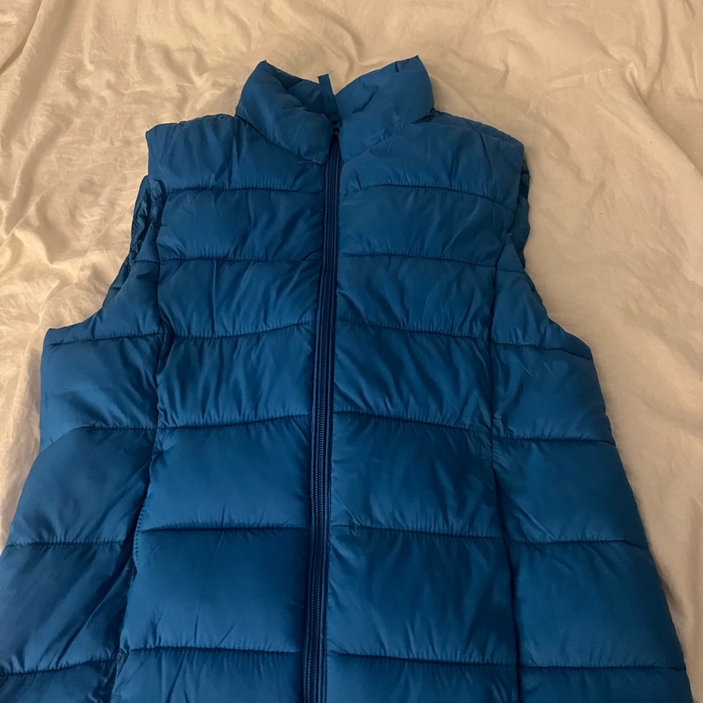 Love Tree Ultra Light Packable Vest in Blue